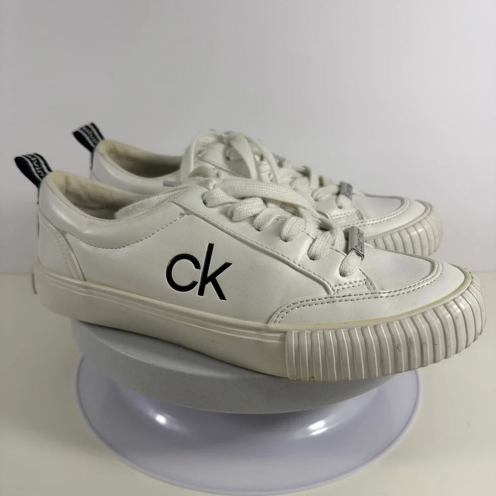 Calvin Klein Womens White CK Logo Low Top Lace Up Sneakers Ribbed Toe Cap 7.5